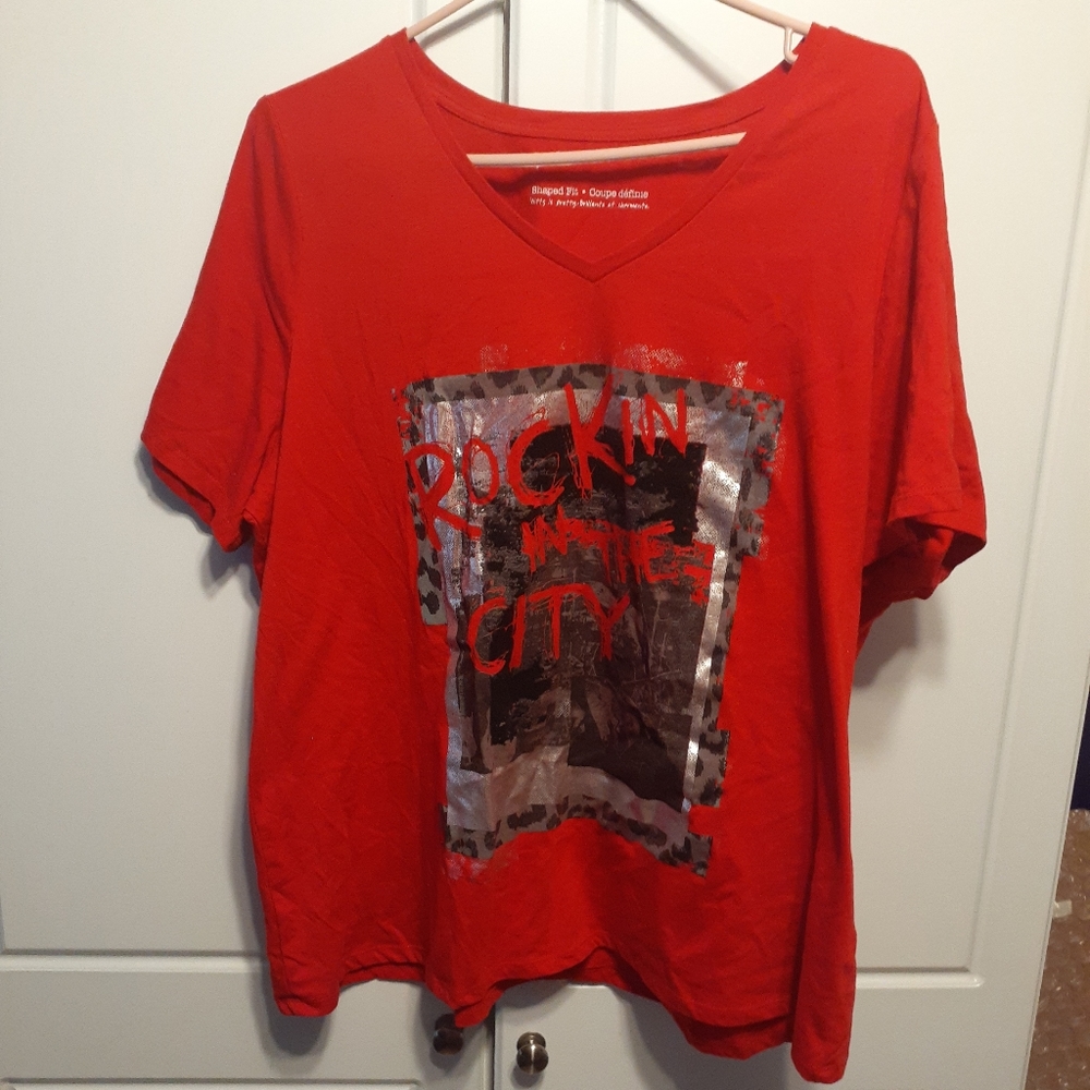 Red Rock Graphic T-Shirt